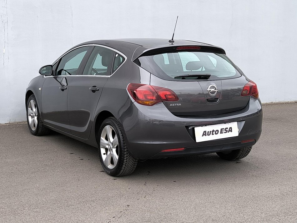 Opel Astra 1.6i 