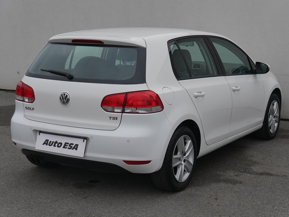 Volkswagen Golf 1.4 TSi 