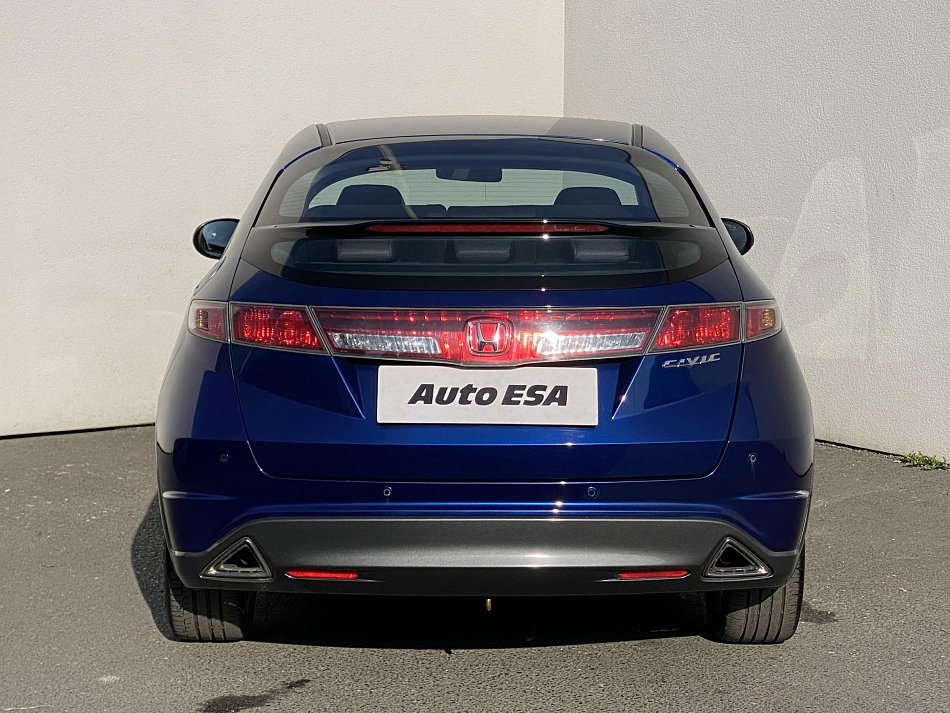 Honda Civic 1.8 i-VTEC Sport