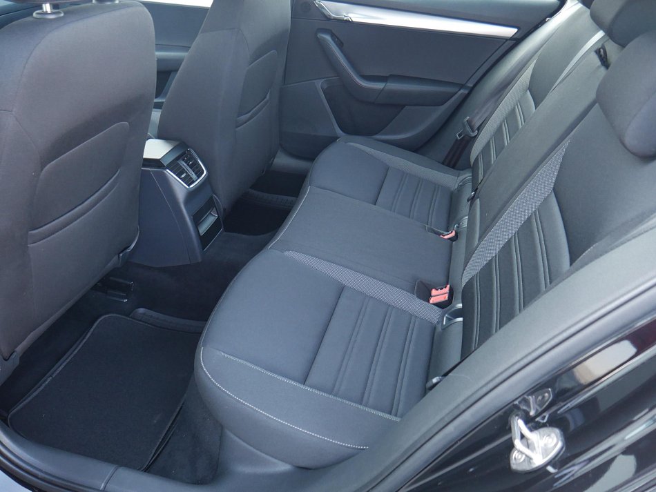 Škoda Octavia III 2.0 TDI Ambition