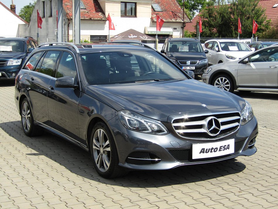 Mercedes-Benz Třída E 2.2 CDi Avantgarde E220