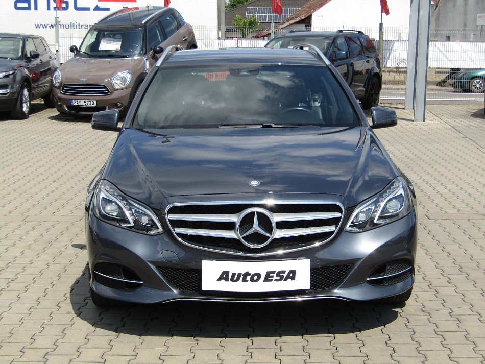 Mercedes-Benz Třída E 2.2 CDi Avantgarde E220