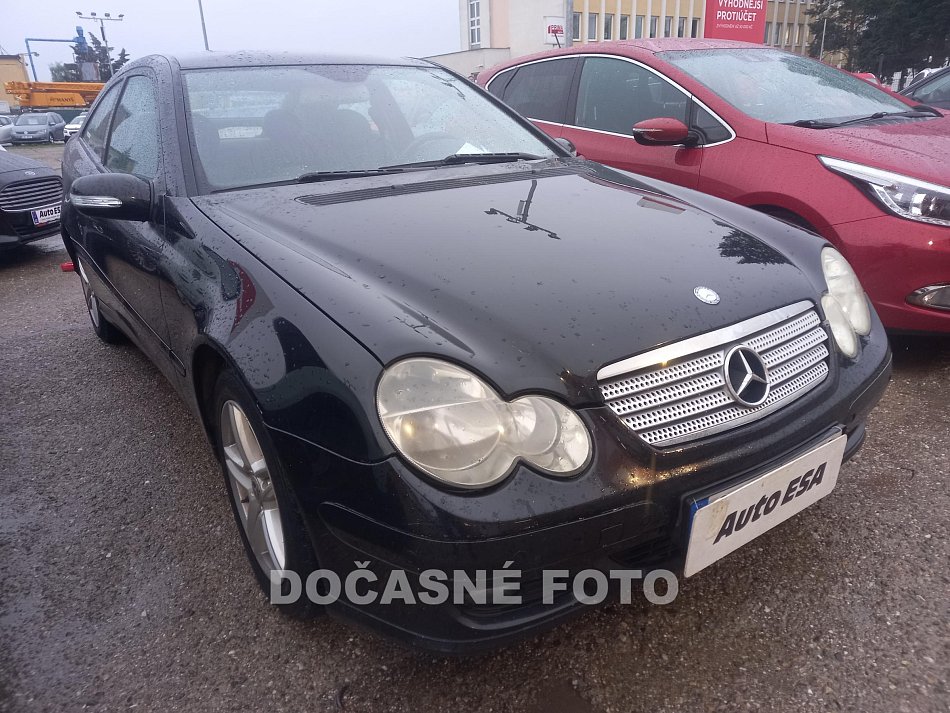 Mercedes-Benz Třída C 1.8i 