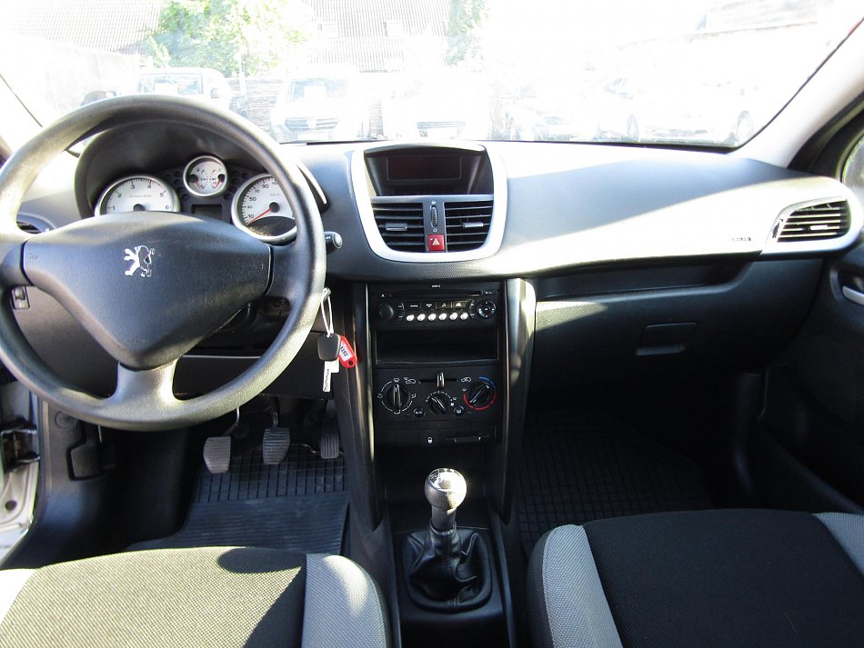 Peugeot 207 1.4i 