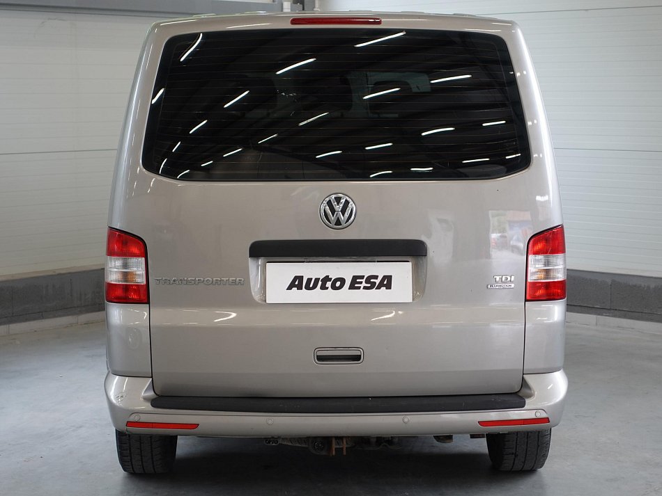 Volkswagen Transporter 2.0TDi  L2 5míst
