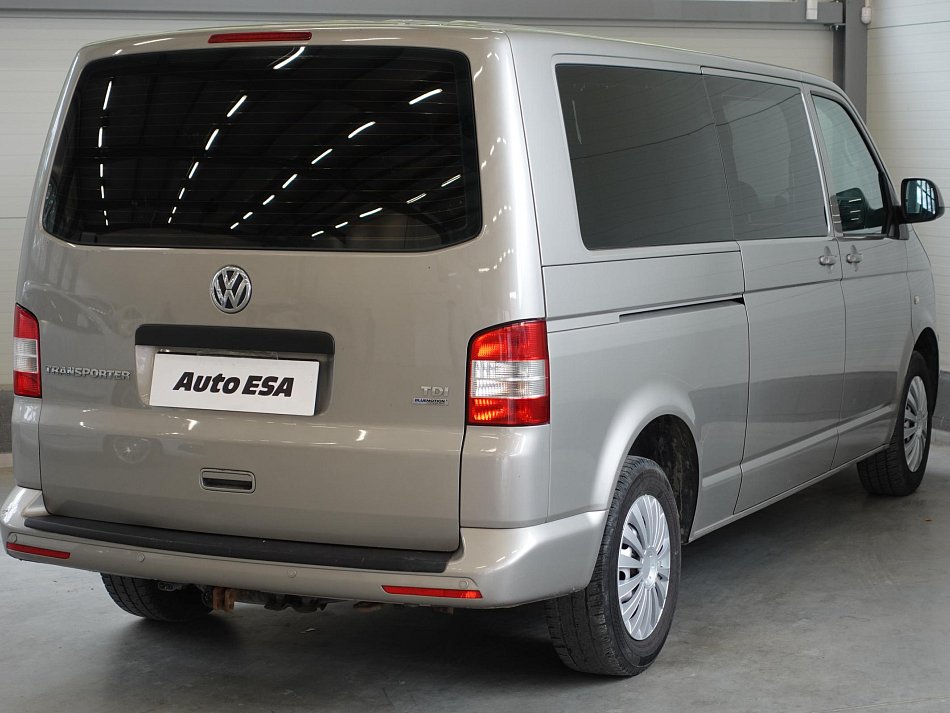 Volkswagen Transporter 2.0TDi  L2 5míst