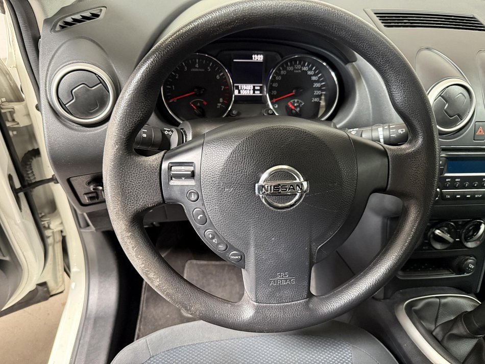 Nissan Qashqai 1.6i 