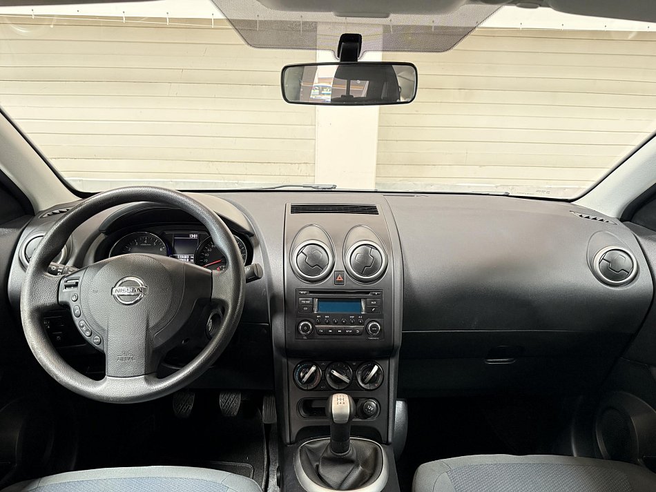 Nissan Qashqai 1.6i 