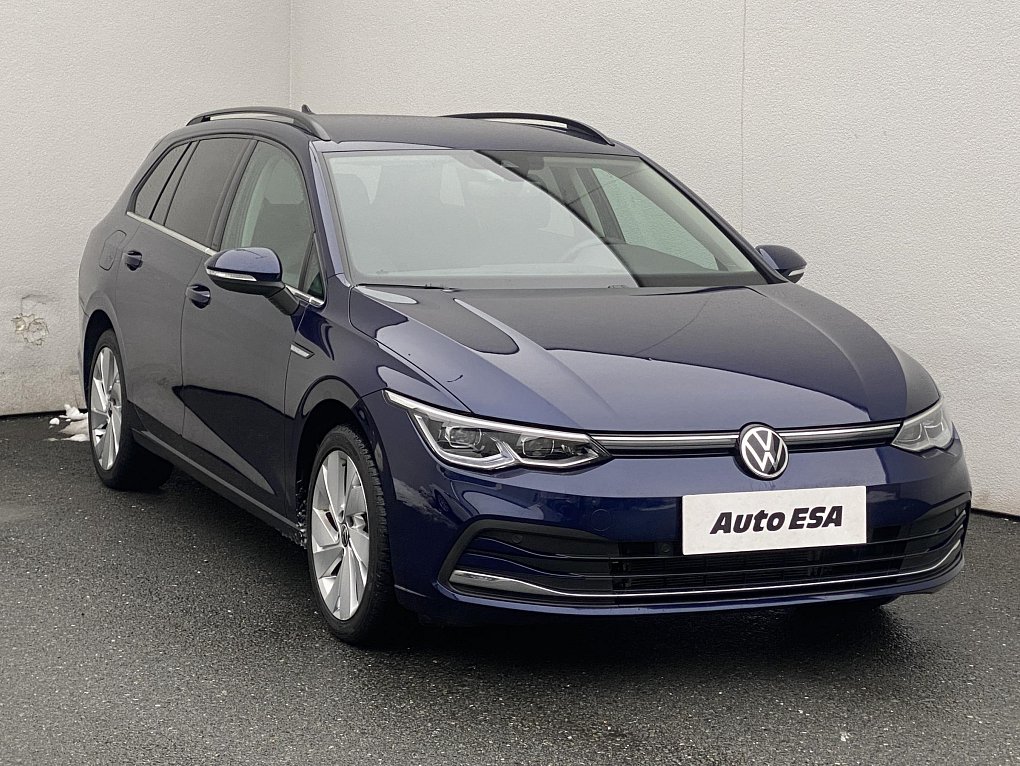 Volkswagen Golf 1.5 e-TSi Style