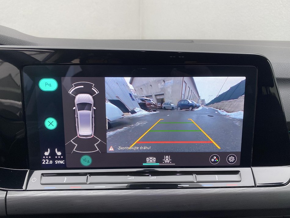 Volkswagen Golf 1.5 e-TSi Style