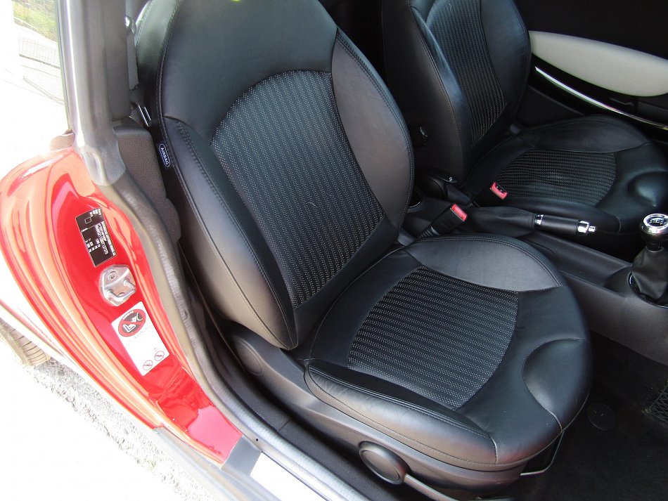 Mini Cooper 1.6 i 