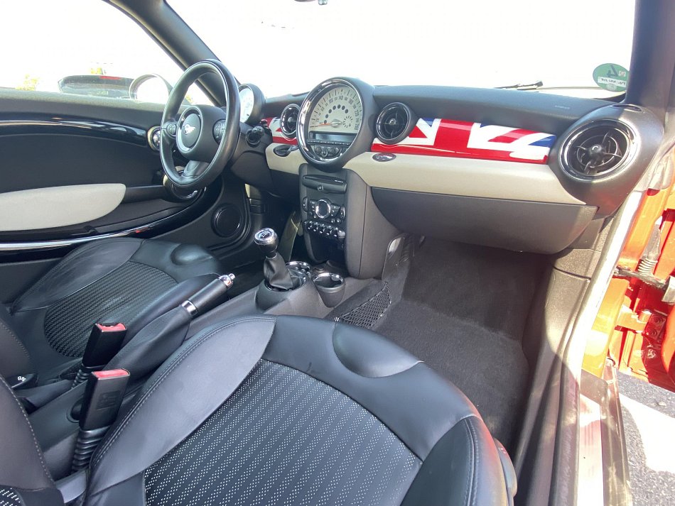 Mini Cooper 1.6 i 