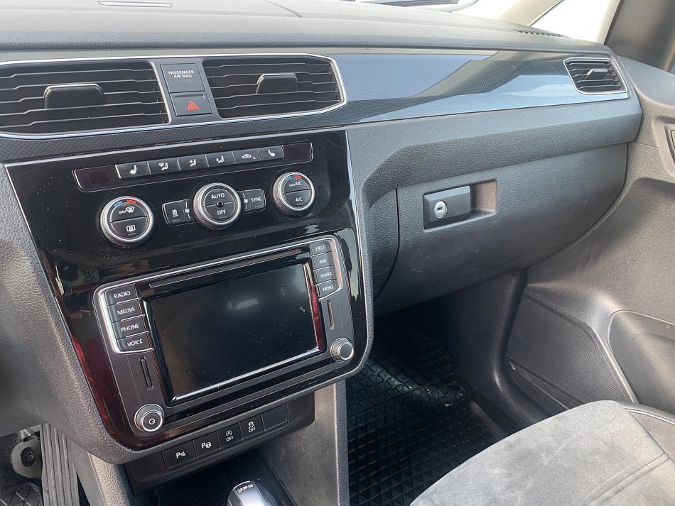 Volkswagen Caddy 2.0TDi Highline 4x4 MAXi 7míst