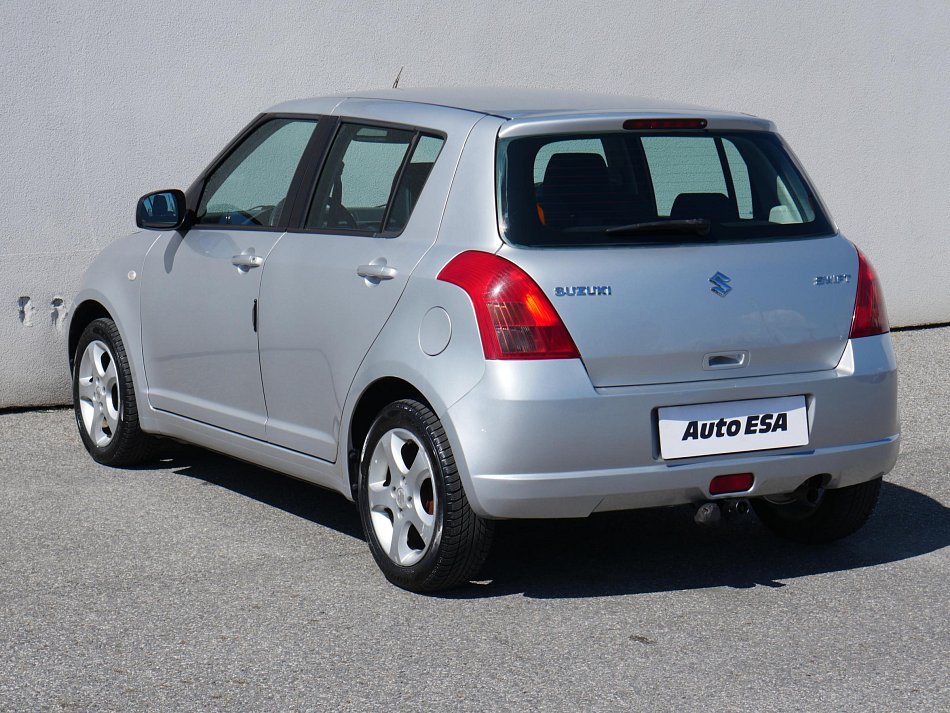 Suzuki Swift 1.3i 