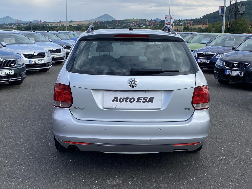 Volkswagen Golf 1.6 TDi 