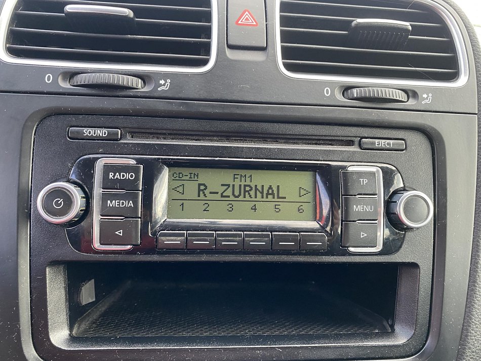 Volkswagen Golf 1.6 TDi 