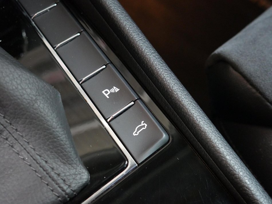 Škoda Superb III 2.0 TDi Style