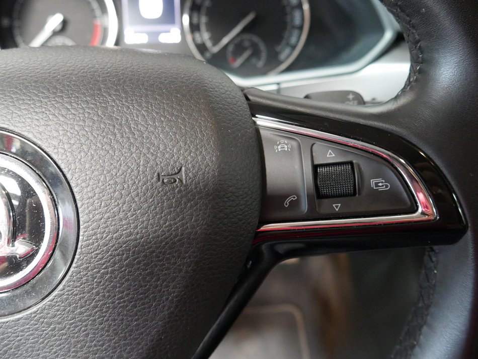 Škoda Superb III 2.0 TDi Style