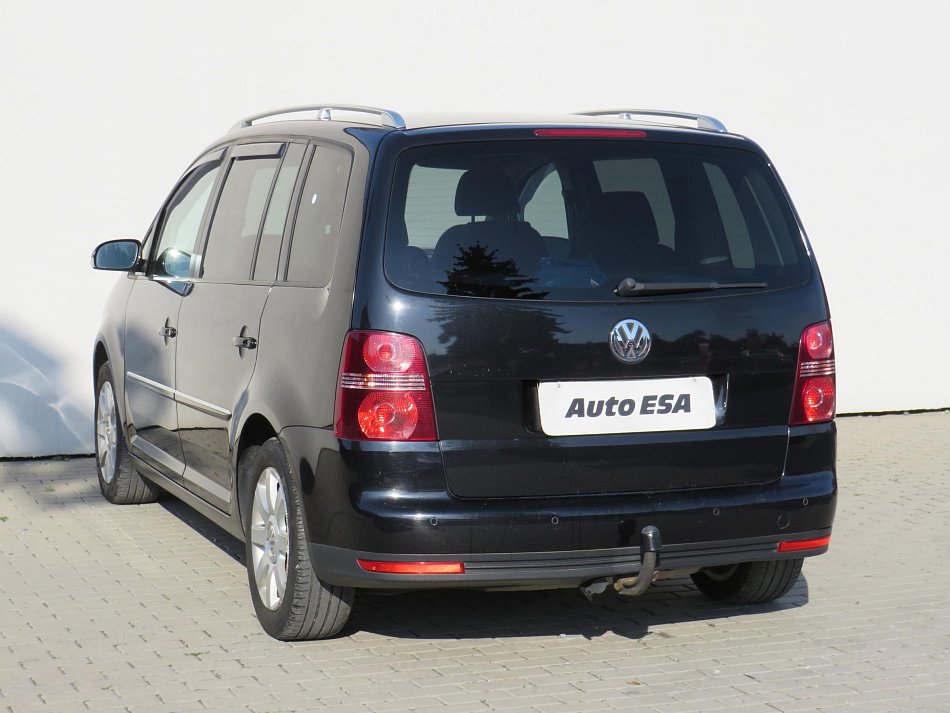 Volkswagen Touran 2.0 TDi Highline