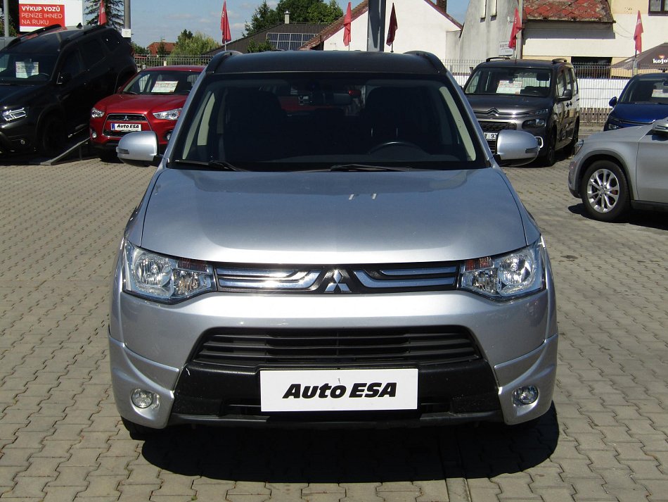 Mitsubishi Outlander 2.0 MIVEC  4x4