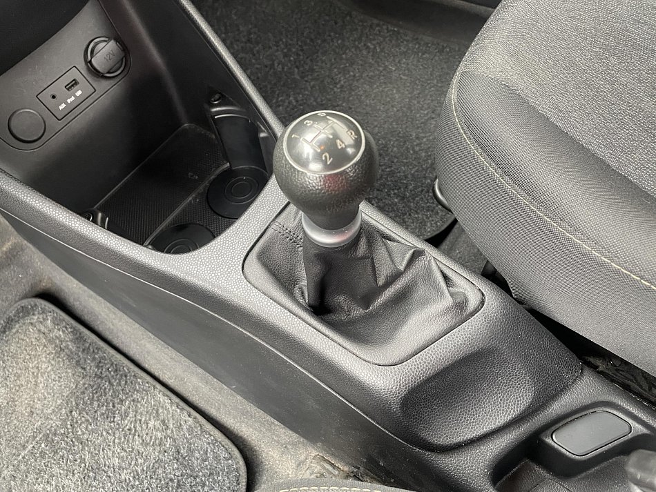 Kia Picanto 1.0i 