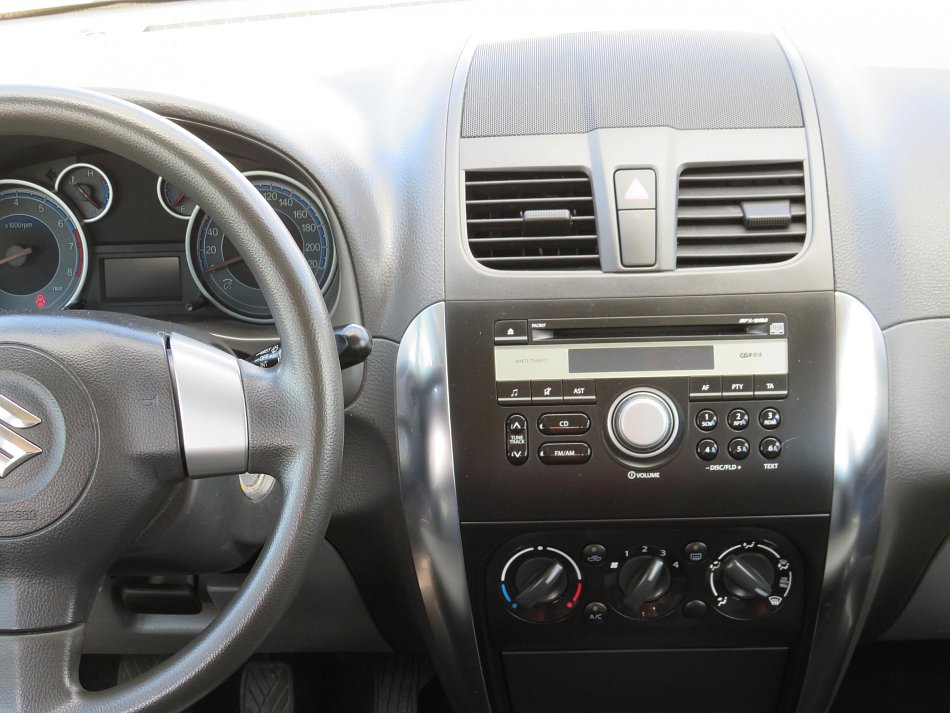 Suzuki SX4 1.6i  4x4