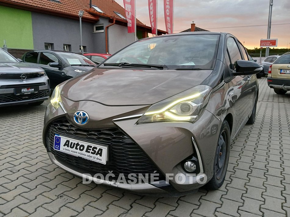 Toyota Yaris 1.5 Hybrid 