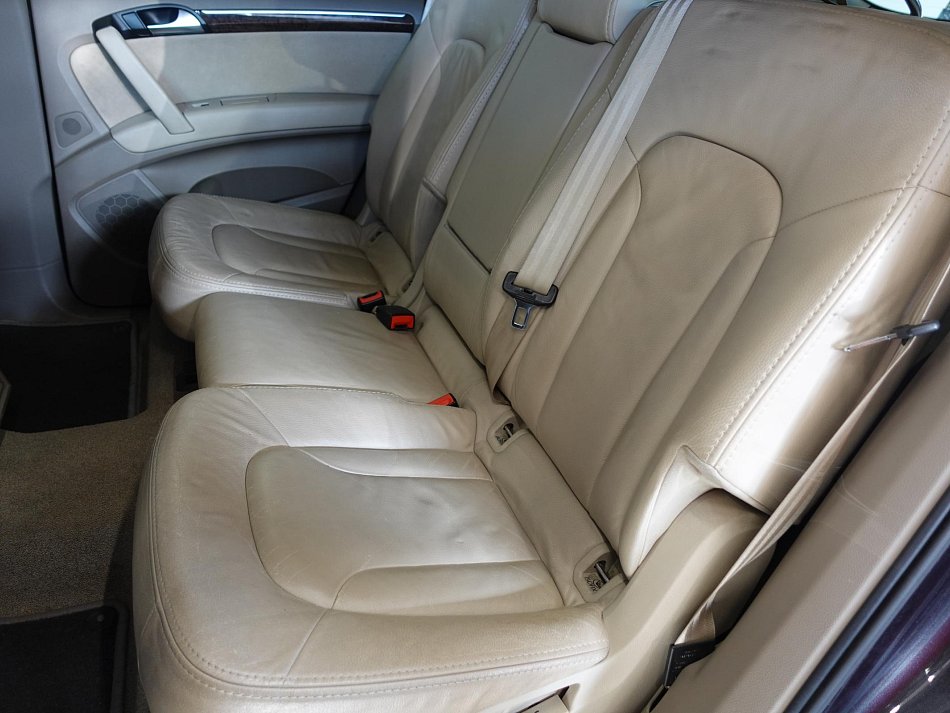 Audi Q7 3.0TDi  Quattro