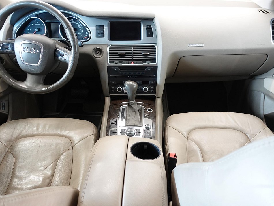 Audi Q7 3.0TDi  Quattro