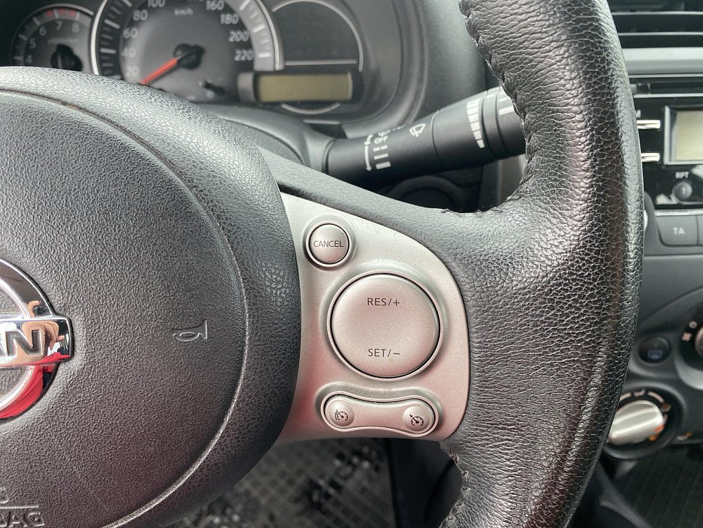 Nissan Micra 1.2i 