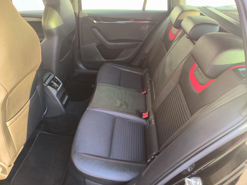 Škoda Octavia III 2.0TDi RS