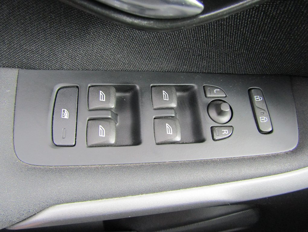 Volvo V40 2.0D 