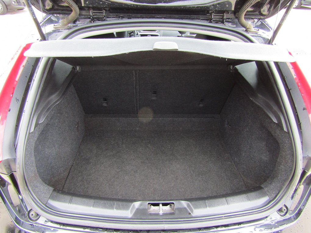 Volvo V40 2.0D 