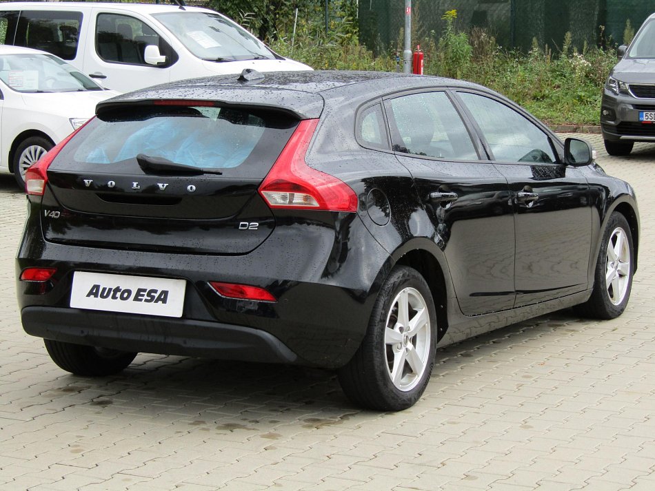 Volvo V40 2.0D 