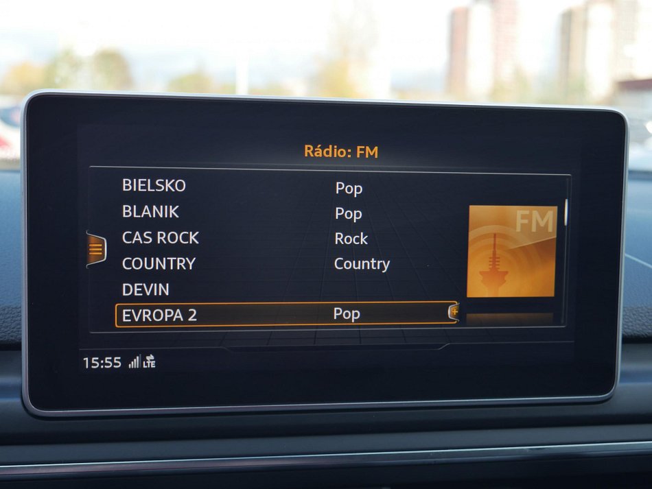 Audi A4 2.0 TDi S-line Quattro