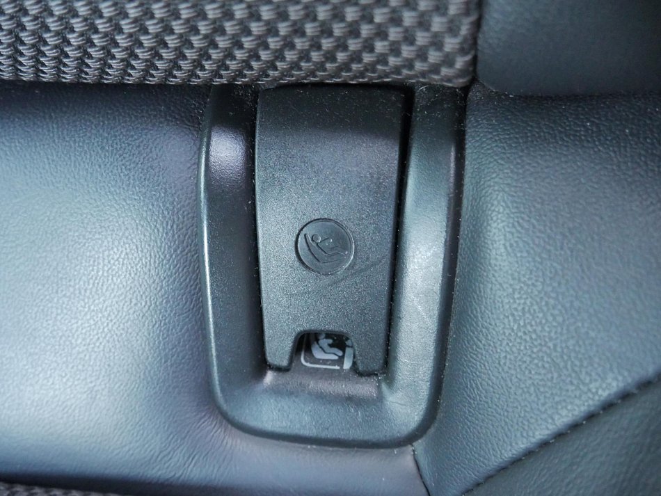 Audi A4 2.0 TDi S-line Quattro