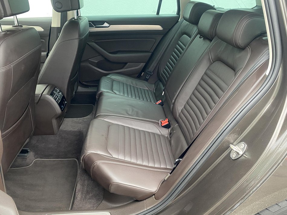 Volkswagen Passat 2.0 TDi Highline