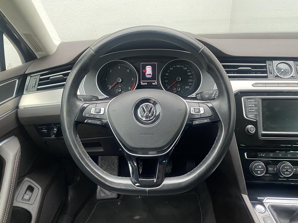 Volkswagen Passat 2.0 TDi Highline