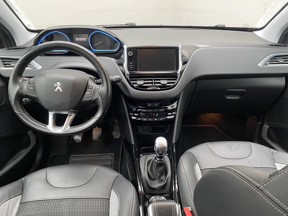 Peugeot 2008 1.6 HDi Allure