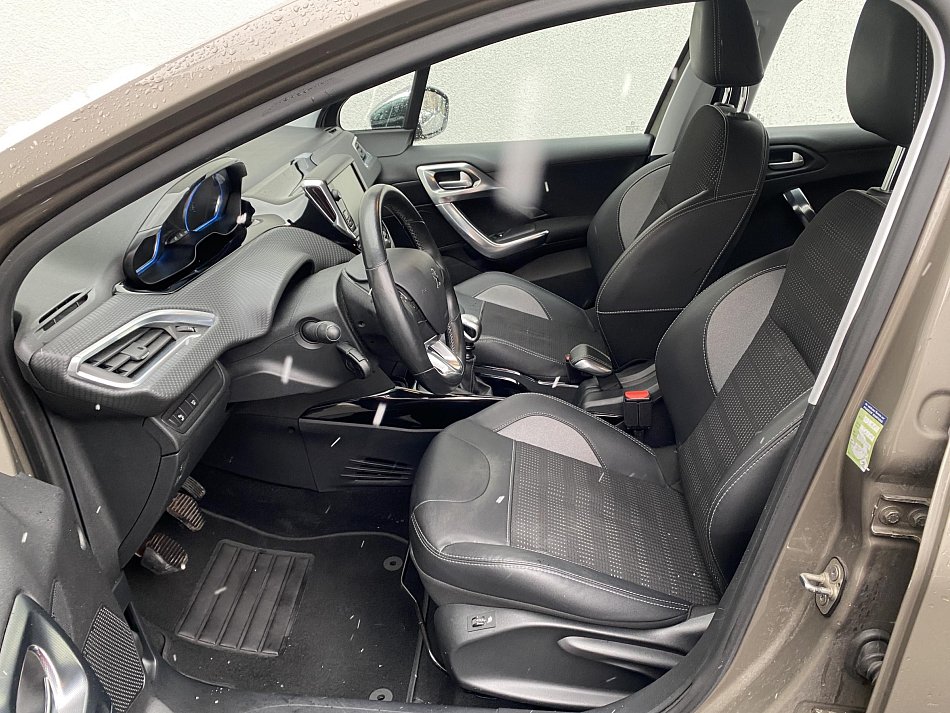 Peugeot 2008 1.6 HDi Allure