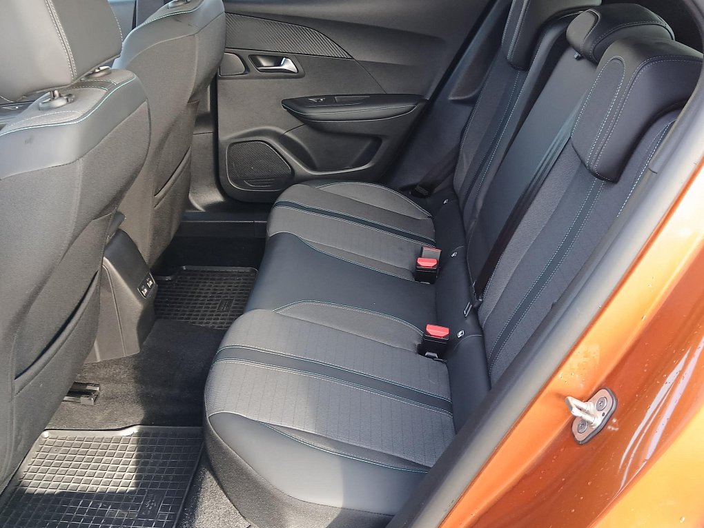 Peugeot 2008 1.2 PT Allure