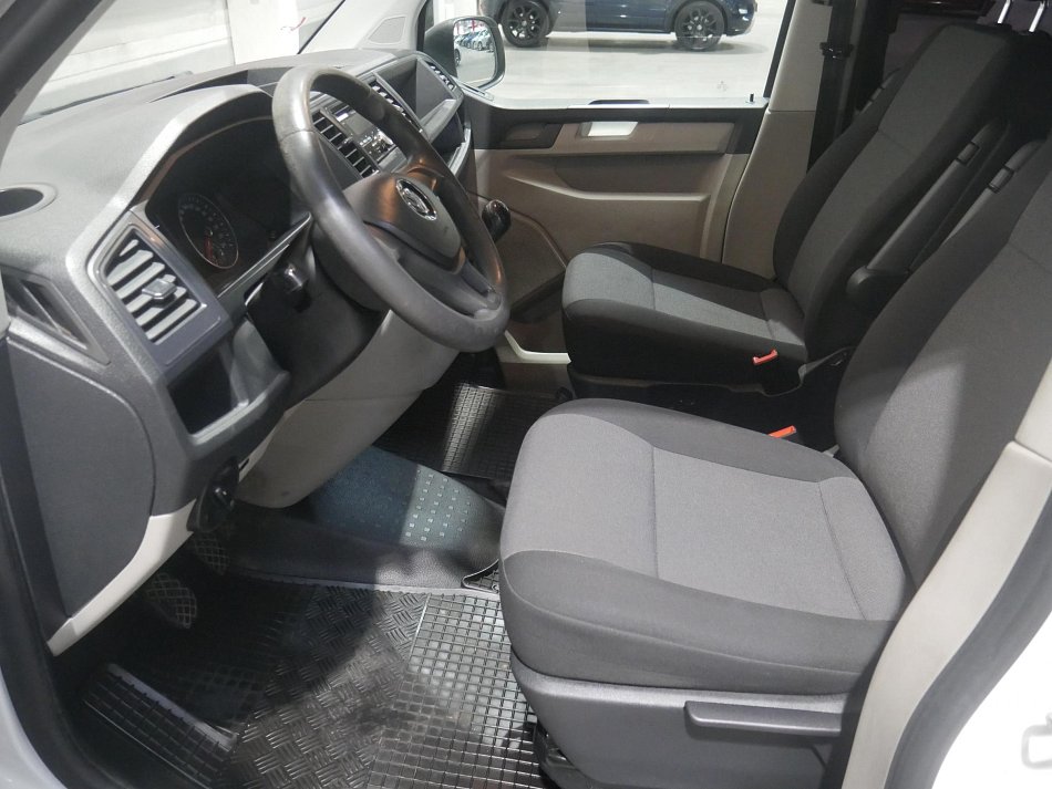 Volkswagen Transporter 2.0TDi  T6 L2 9míst