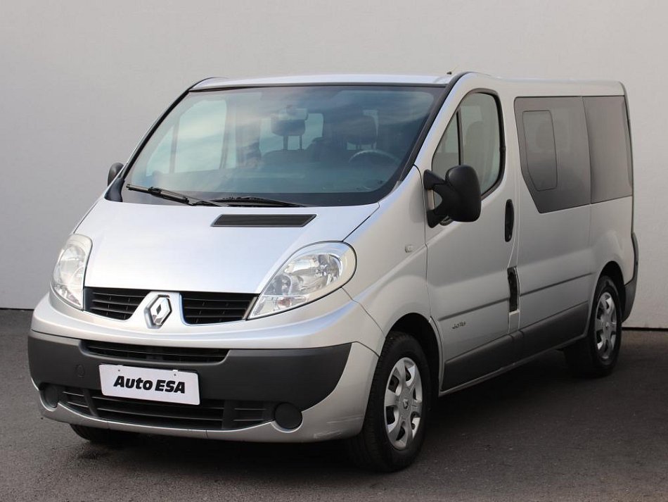 Renault Trafic 2.0dCi  6míst