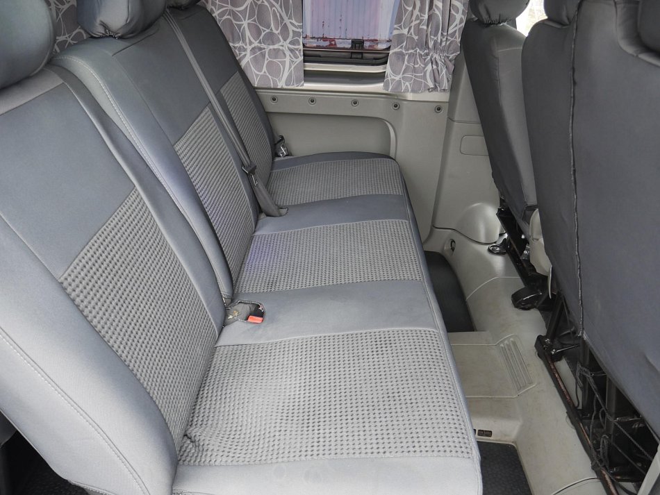 Renault Trafic 2.5dCi Passenger L2 9míst