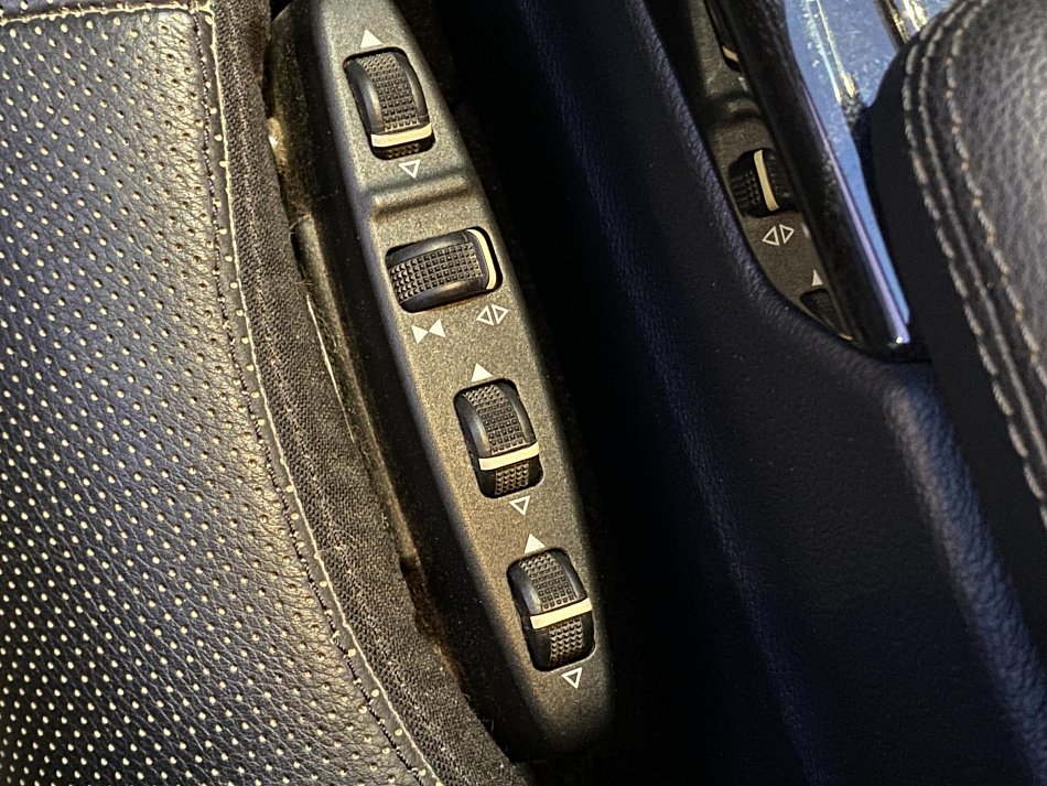 Mercedes-Benz Třída E 3.0 CDi Avantgarde E350, 4M