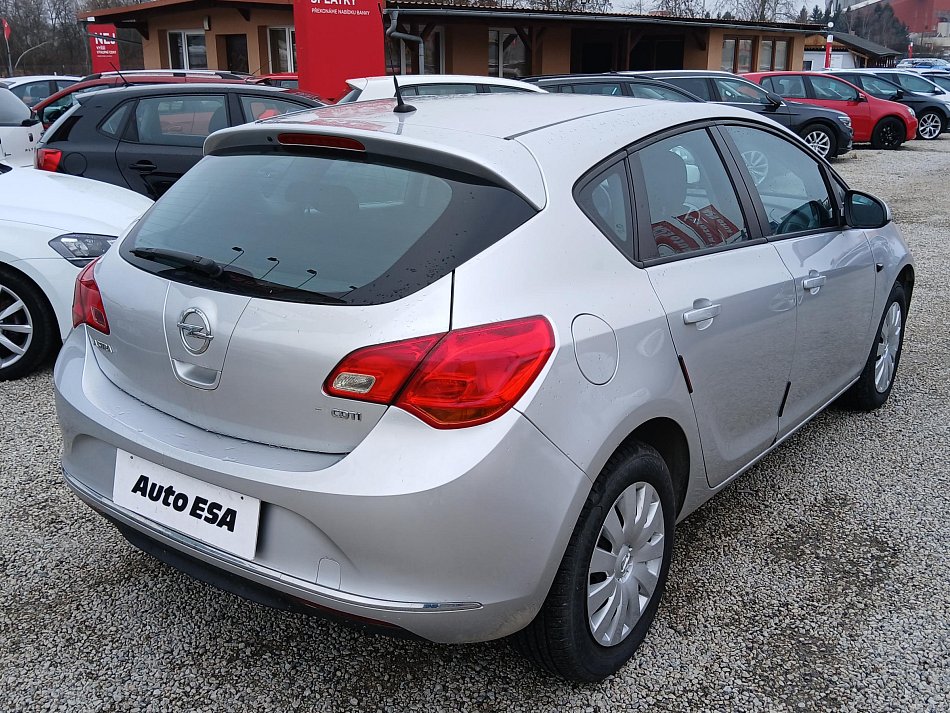 Opel Astra 1.6 CDTi 