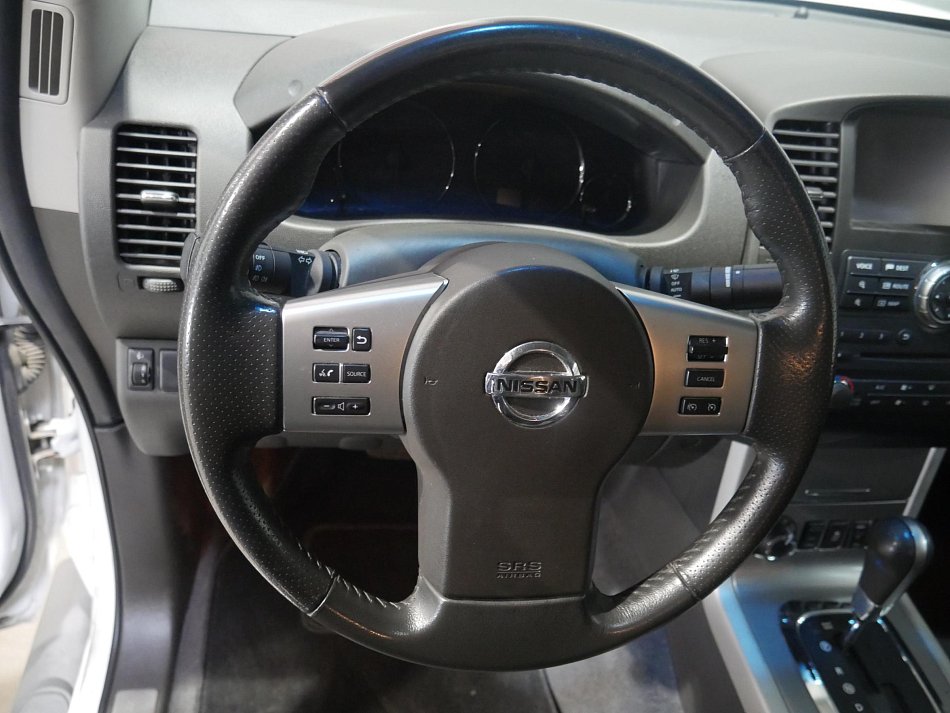 Nissan Navara 3.0d 