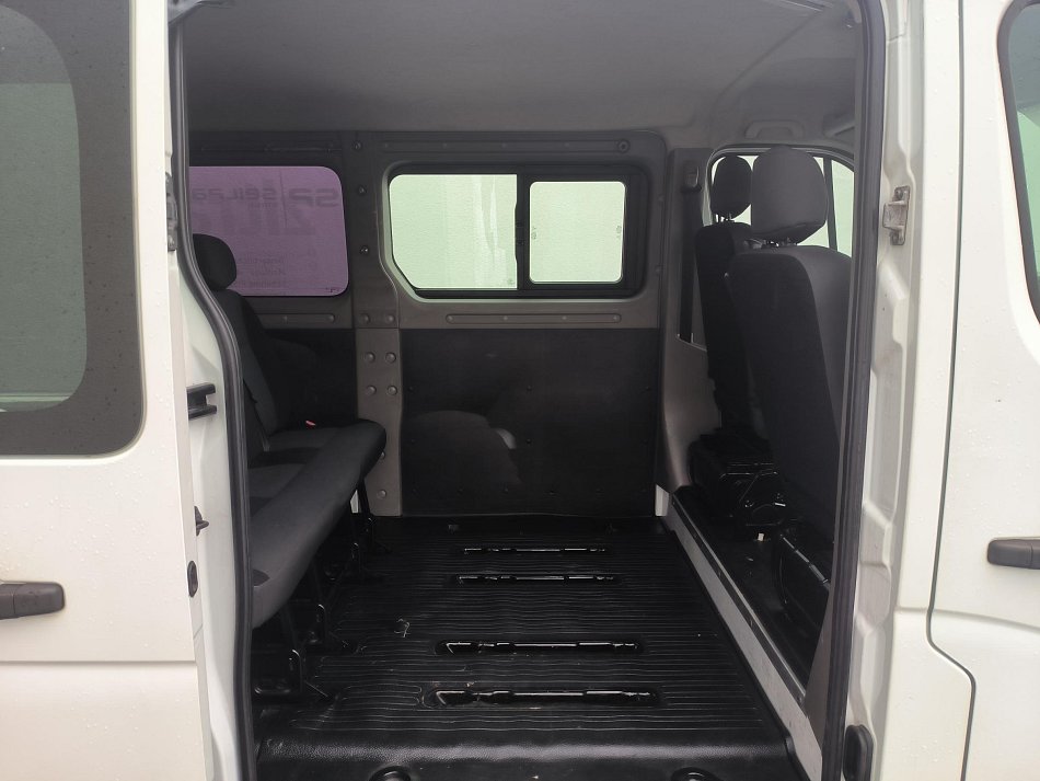 Renault Master 2.3dCi  L1H1 5míst