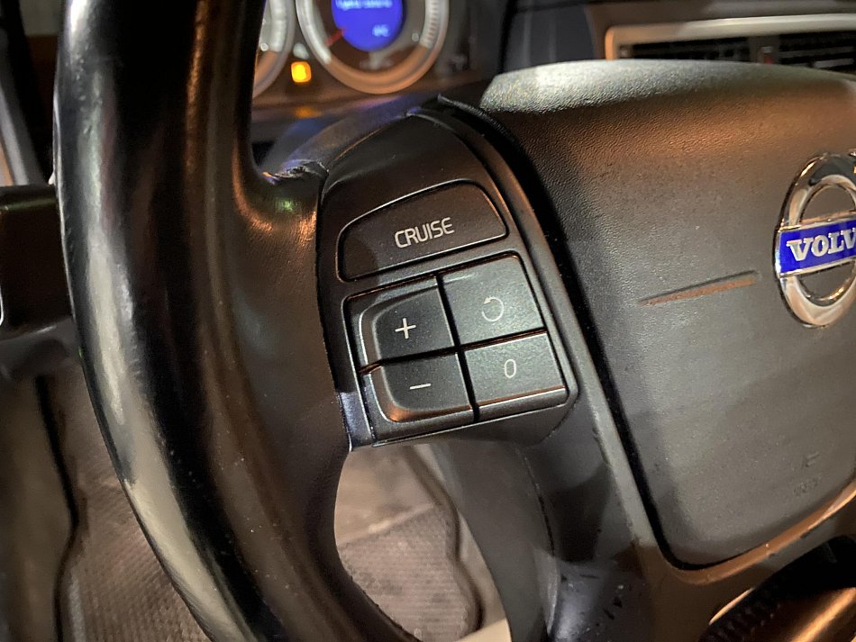 Volvo S80 2.4 D5 Momentum AWD