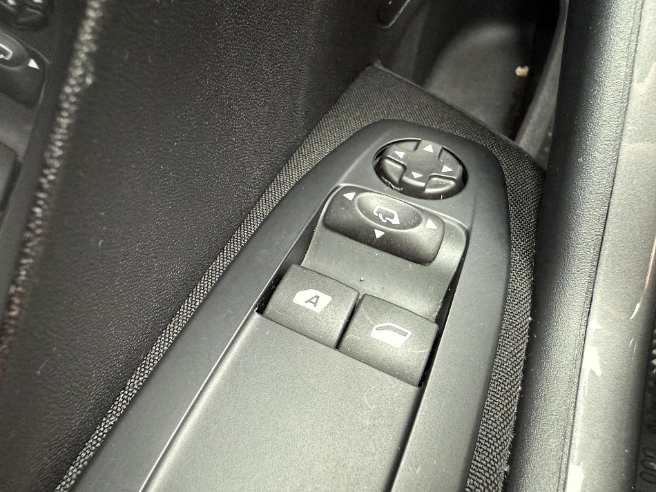 Peugeot 2008 1.2 PT Active